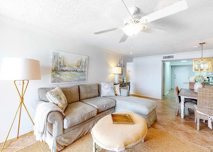 Holiday home Sunny Beachfront W Free Wifi Furnished Balcony Shared Pool Gulf Shores