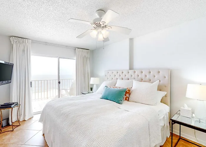 Holiday home Sunny Beachfront W Free Wifi Furnished Balcony Shared Pool Gulf Shores
